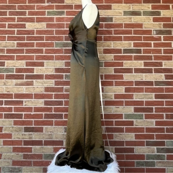 🧜‍♀️ NWT House of CB Zahra V-neck Drape Khaki Green Fishtail Mermaid Maxi Dress - Picture 5 of 13